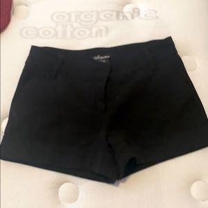 Lovely black dressy shorts excellent condition